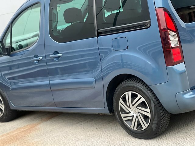 Citroen Berlingo 2017 1.6Hdi Feel Edition 98 Bhp Wheelchair Grey #19