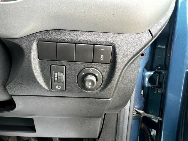 Citroen Berlingo 2017 1.6Hdi Feel Edition 98 Bhp Wheelchair Grey #22