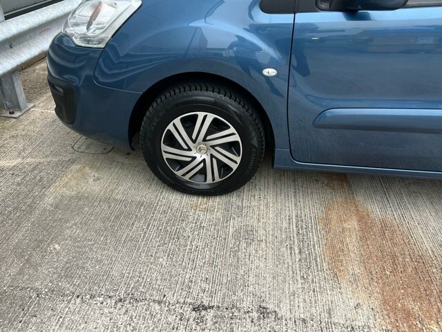 Citroen Berlingo 2017 1.6Hdi Feel Edition 98 Bhp Wheelchair Grey #9