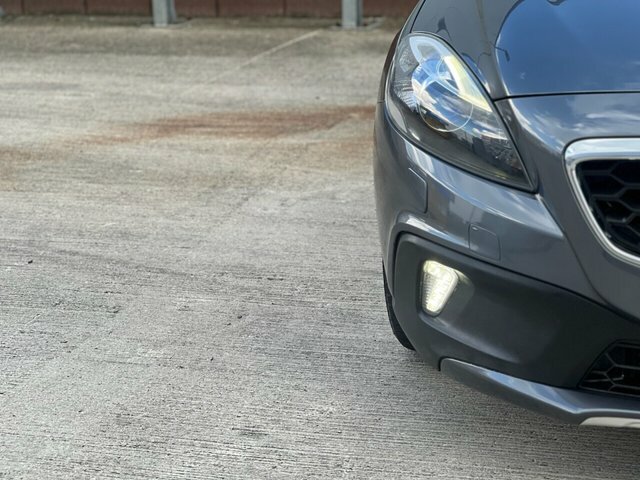 Volvo V40 Cross Country 2013 1.6 D2 Lux Hatchback Euro 5 Grey #6