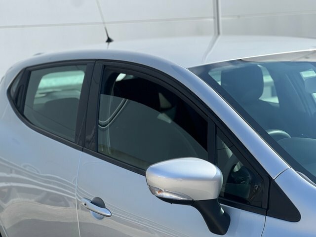 Renault Clio 2018 1.2 16V Dynamique Nav Hatchback Ma SB67PMV Silver #6