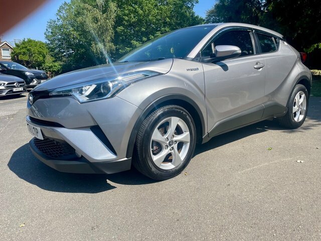 Toyota C-Hr Suv Silver #3