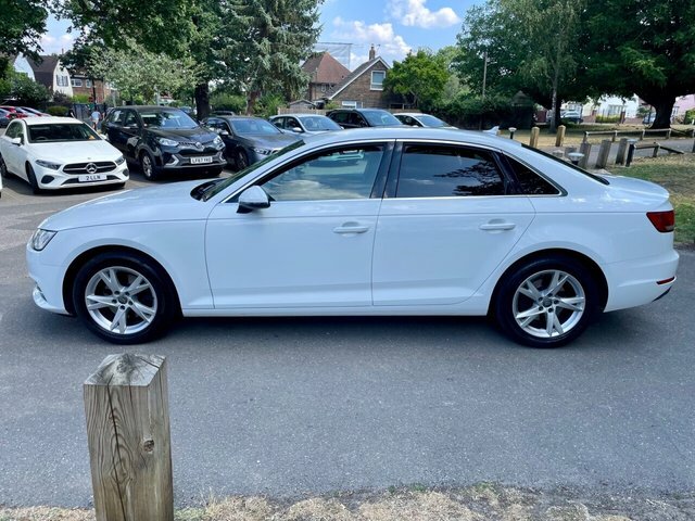 Audi A4 Saloon White #4
