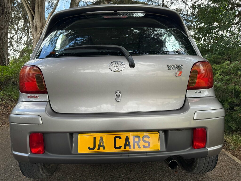 Toyota Yaris 1.5 Vvt-i T Sport Hatchback 162 GV04HHU Silver #6