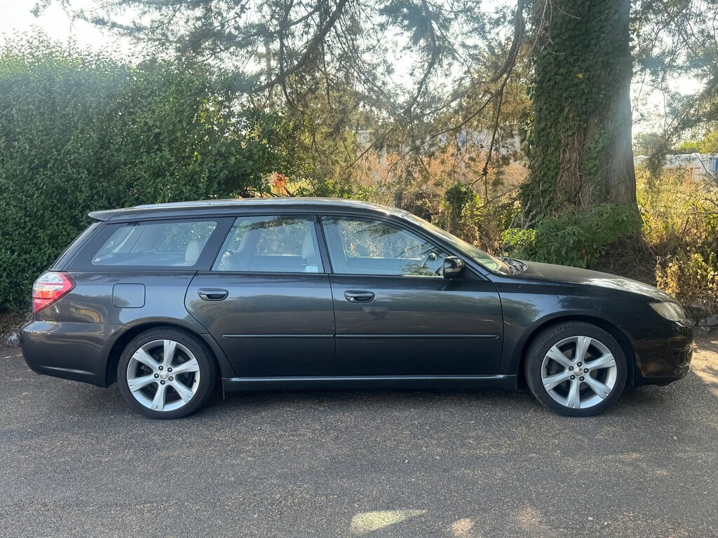 Subaru Legacy 2.5 Se Sport Tourer Black Le Grey #2