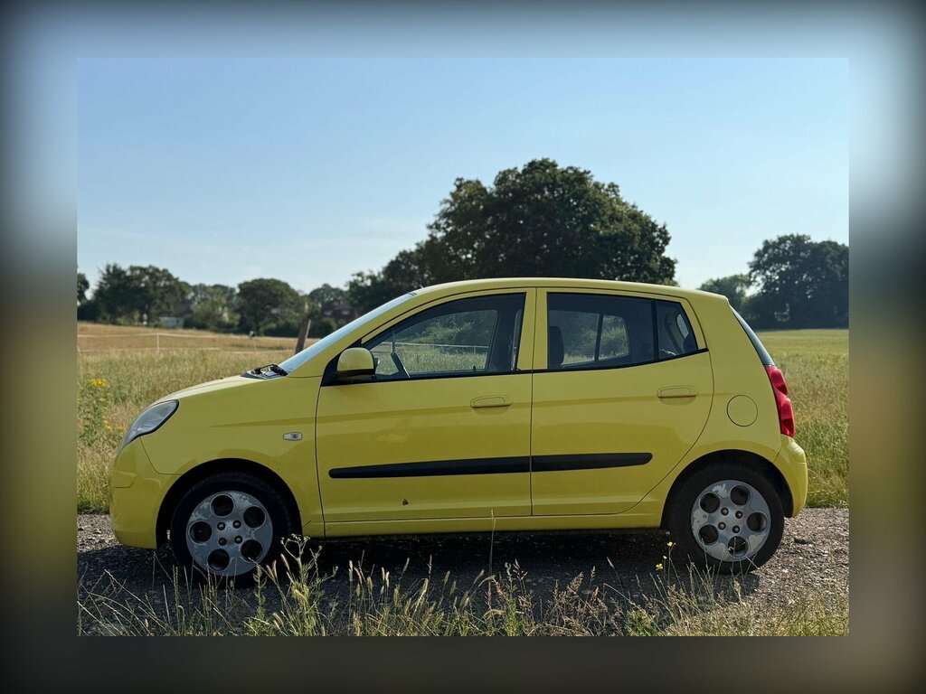 Kia Picanto 1.1 Strike Yellow #4