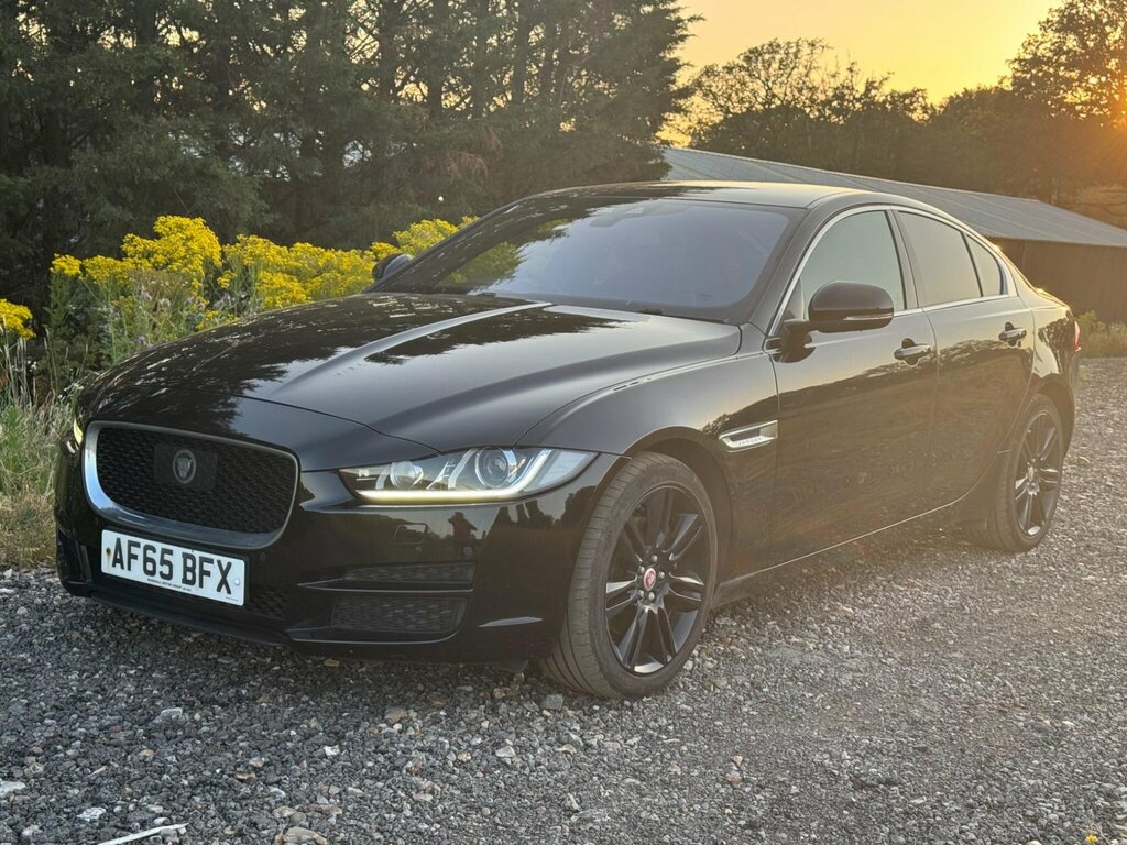 Jaguar XE 2.0D Portfolio Euro 6 Ss Black #3