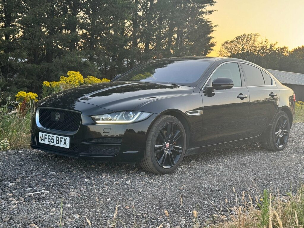 Jaguar XE 2.0D Portfolio Euro 6 Ss Black #2