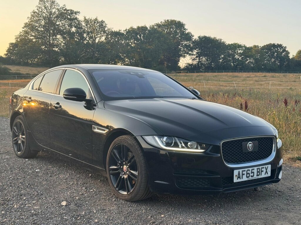Jaguar XE 2.0D Portfolio Euro 6 Ss Black