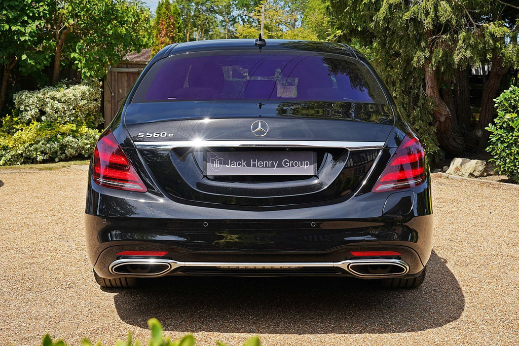 Mercedes-Benz 560 S E L Amg Line  #4