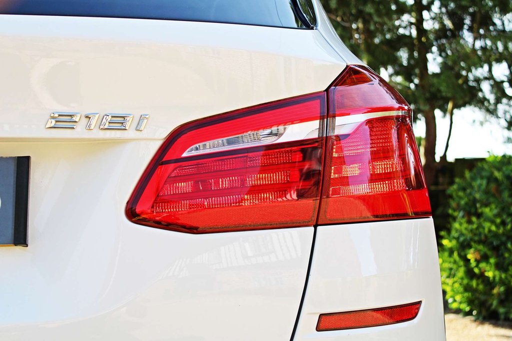 BMW 2 Series M Sport White #6