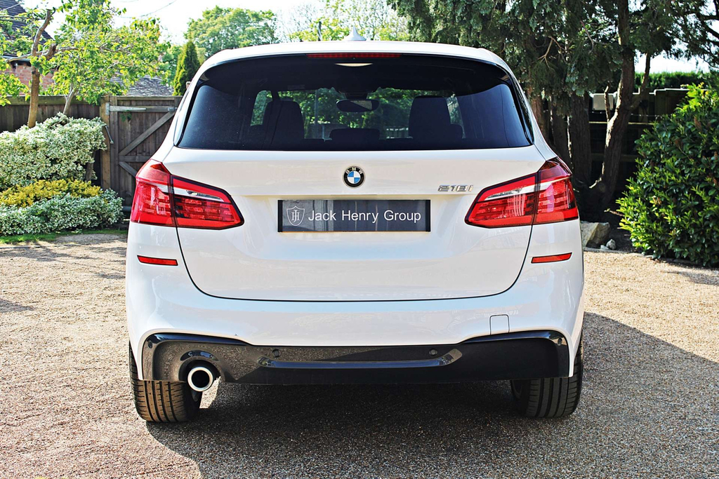 BMW 2 Series M Sport White #5