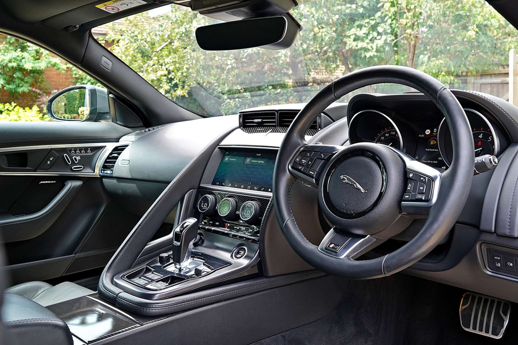 Jaguar F-Type F-type V6 R-dynamic Blue #34