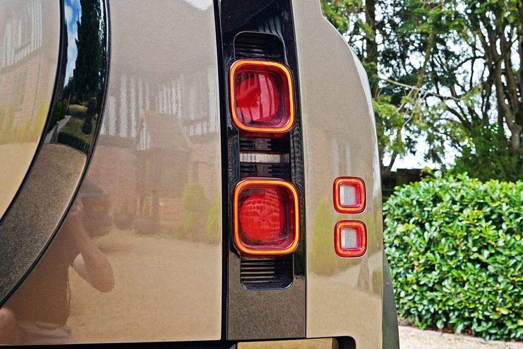 Land Rover Defender Xs Edition Mhev 4Wd #5