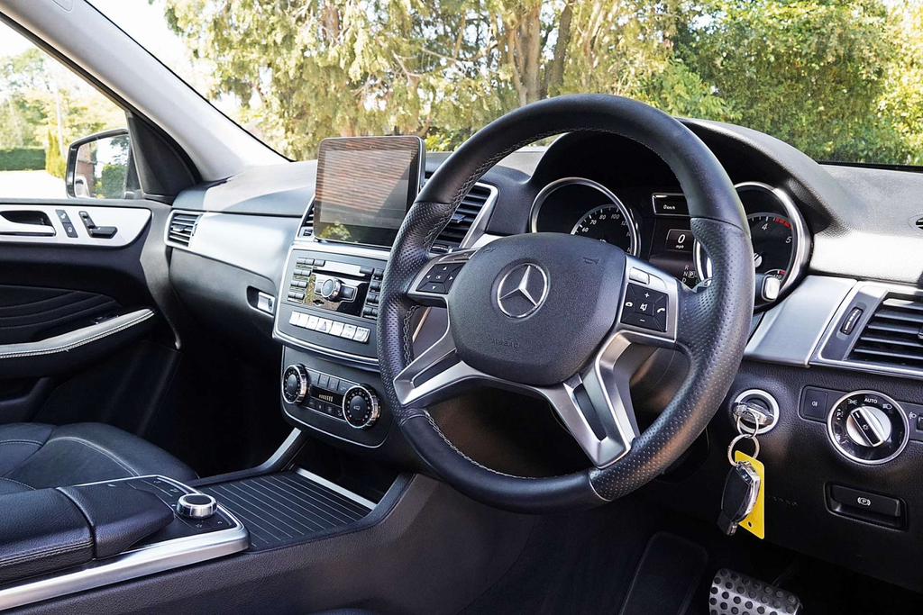 Mercedes-Benz M Class Class Grey #13