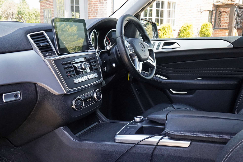 Mercedes-Benz M Class Class Grey #12