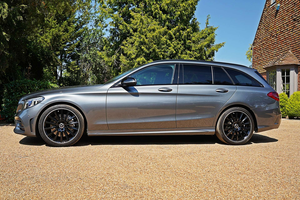 Mercedes-Benz 300 C Amg Line Premium  #2
