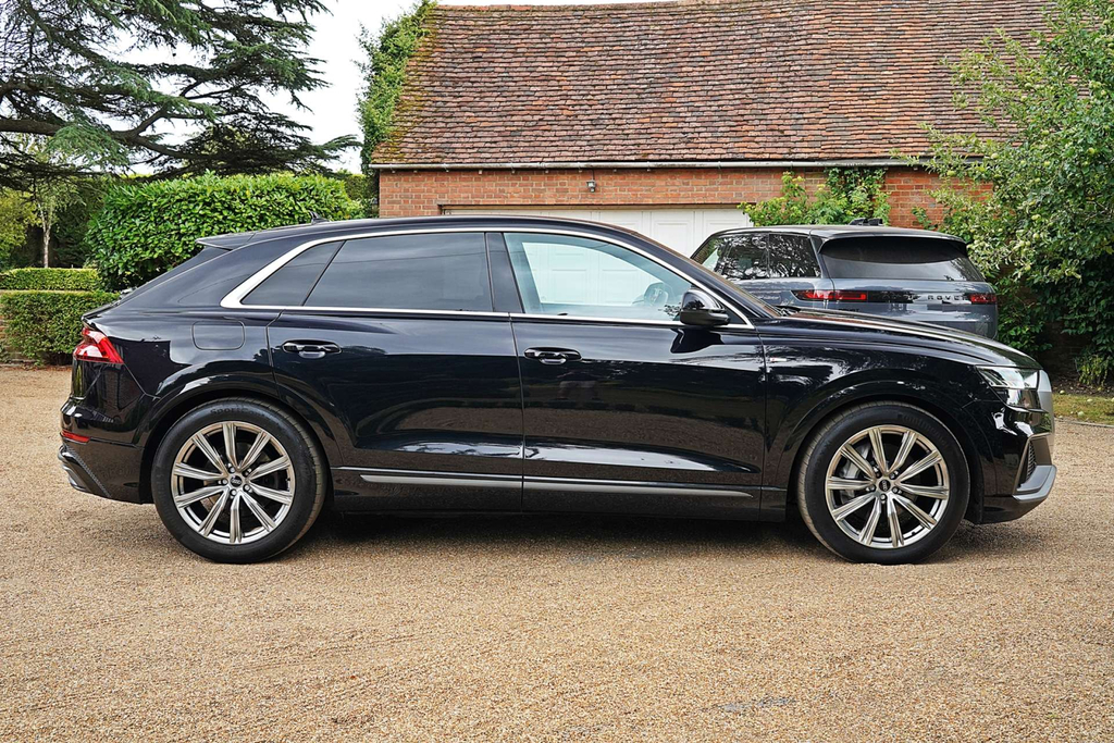 Audi Q8 Carbon Black 600 Ps Tiptronic White #9