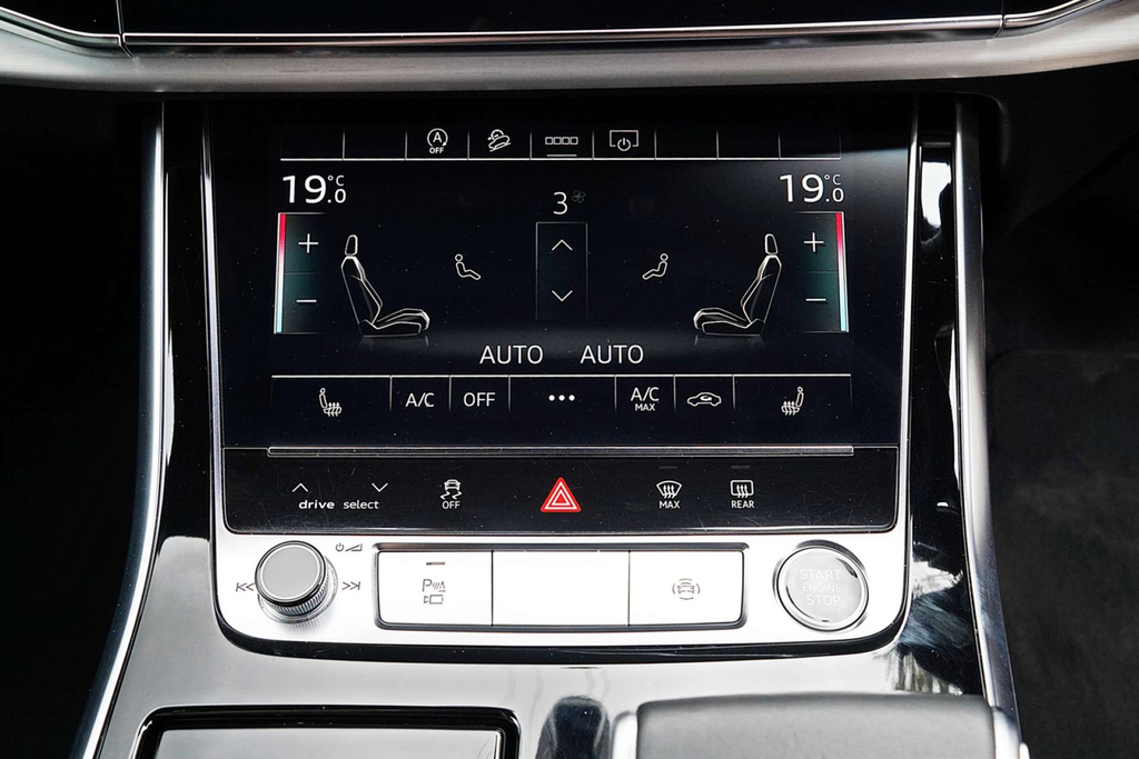 Audi Q8 Carbon Black 600 Ps Tiptronic White #19