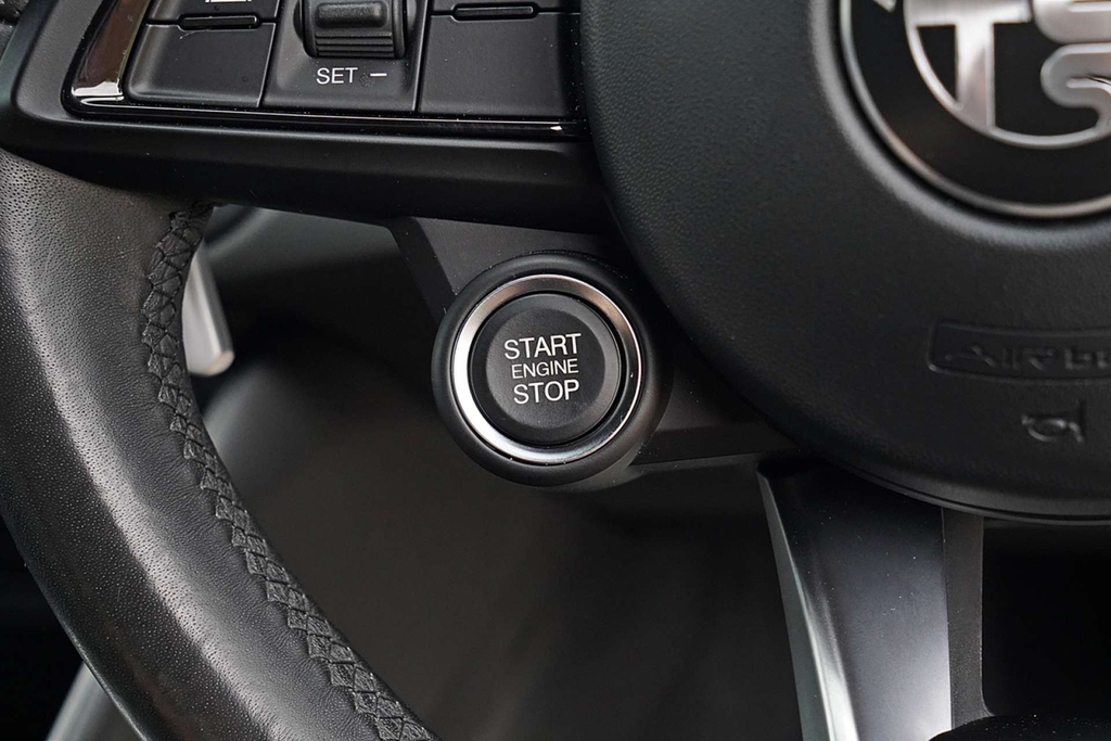 Alfa Romeo Giulia 2.0 Tb Sprint Blue #24