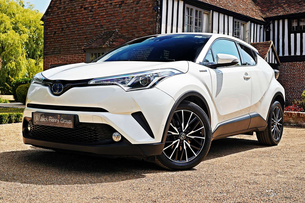 Toyota C-Hr Excel Hev Cvt White