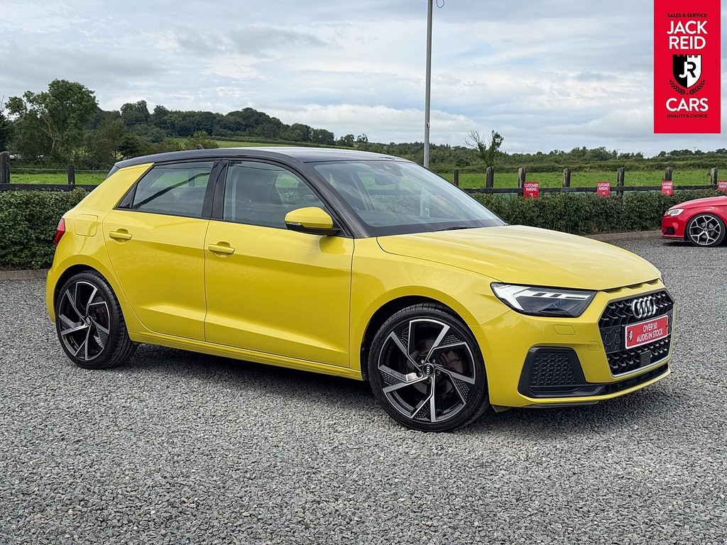 Audi A1 Hatchback WU22JTZ Black #5