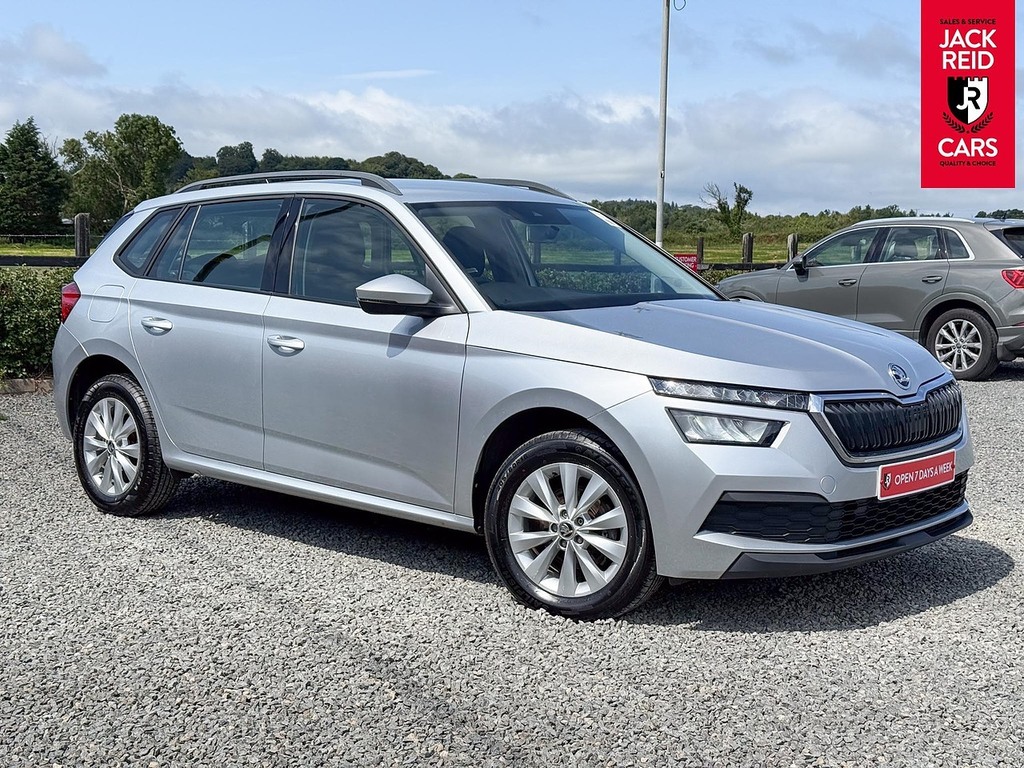 Skoda Kamiq Suv UGZ4438 Silver #5