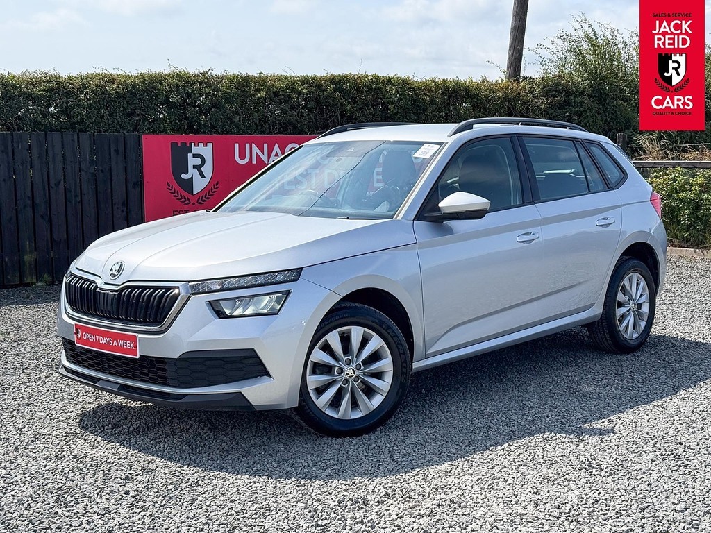 Skoda Kamiq Suv UGZ4438 Silver