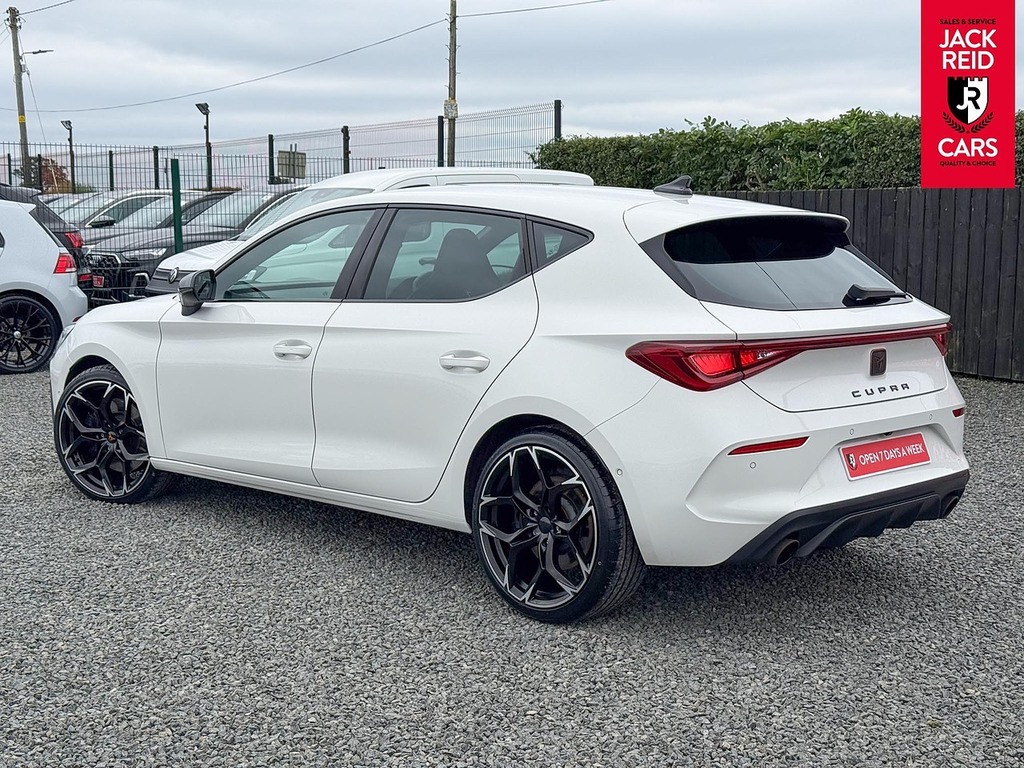 Cupra Leon Hatchback LMZ1347 White #2