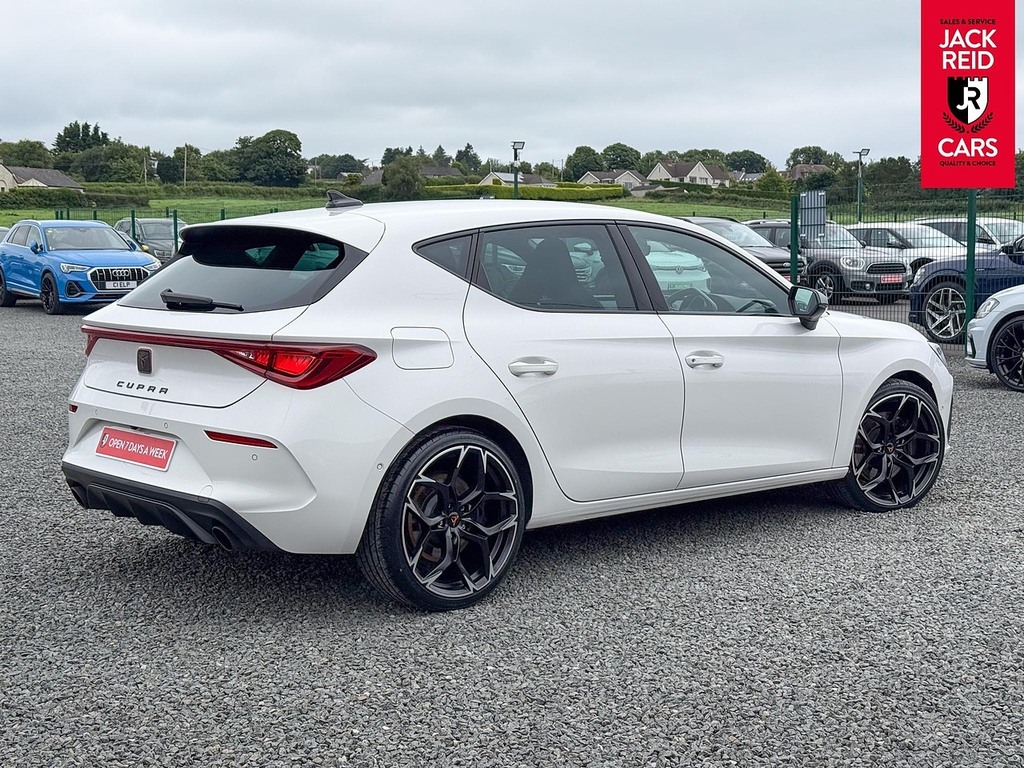 Cupra Leon Hatchback LMZ1347 White #5