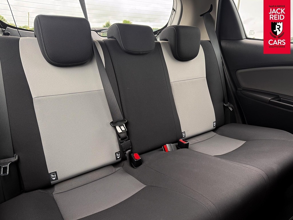Toyota Yaris 1.5 Vvt-i Icon #13