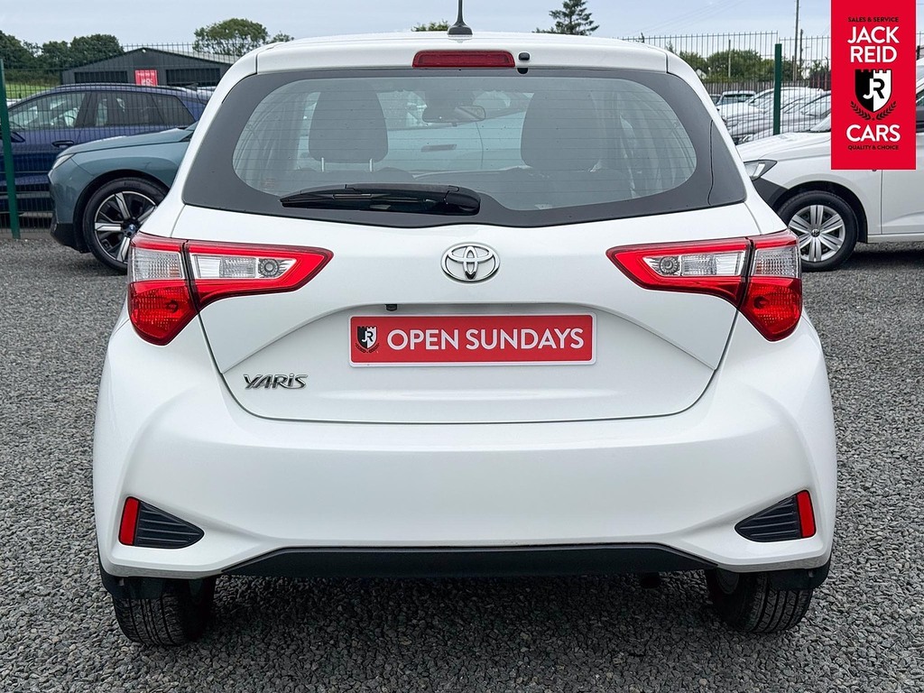 Toyota Yaris 1.5 Vvt-i Icon #3
