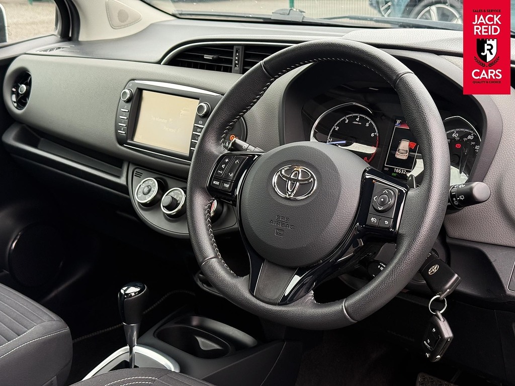 Toyota Yaris 1.5 Vvt-i Icon #7