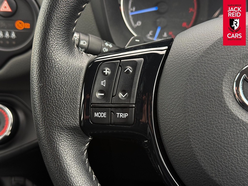 Toyota Yaris 1.5 Vvt-i Icon #8