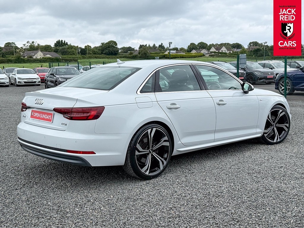 Audi A4 Saloon White #5