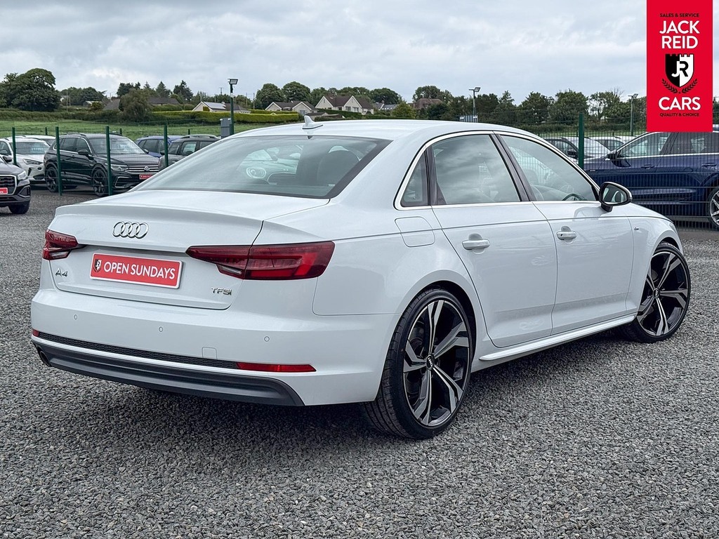 Audi A4 Saloon White #4