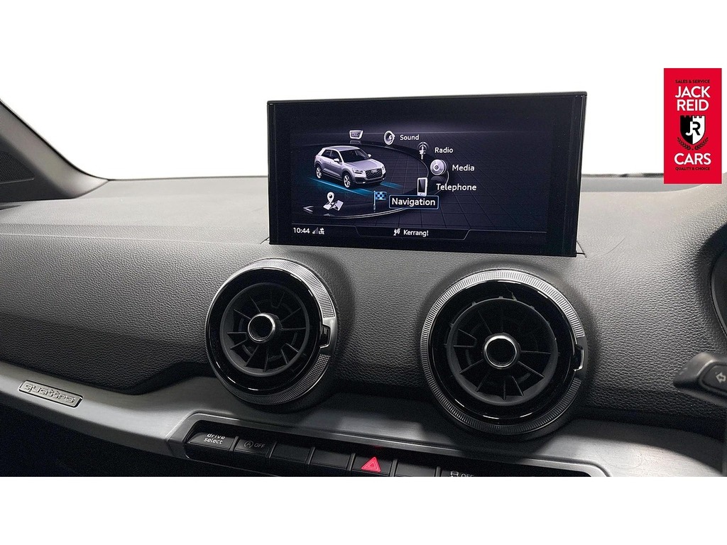 Audi Q2 Suv Grey #4
