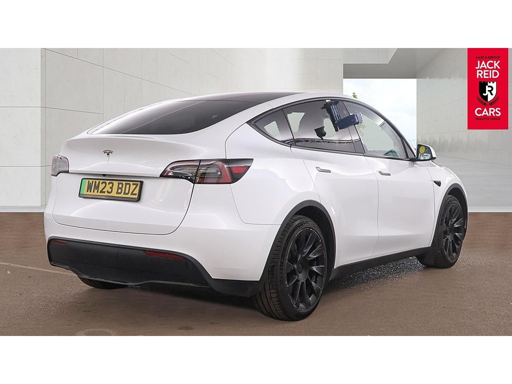 Tesla Model Y Suv White #4