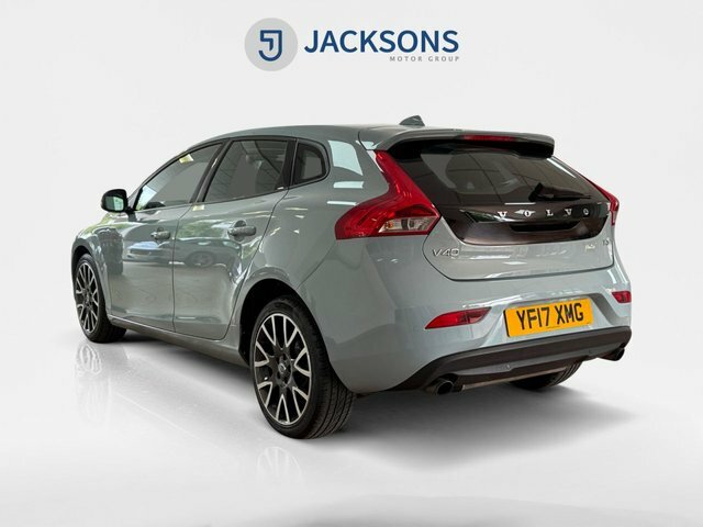 Volvo V40 1.5 T3 Momentum Nav Plus Hatchback YF17XMG Blue #6