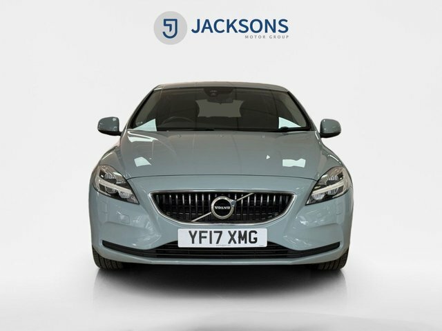 Volvo V40 1.5 T3 Momentum Nav Plus Hatchback YF17XMG Blue #3