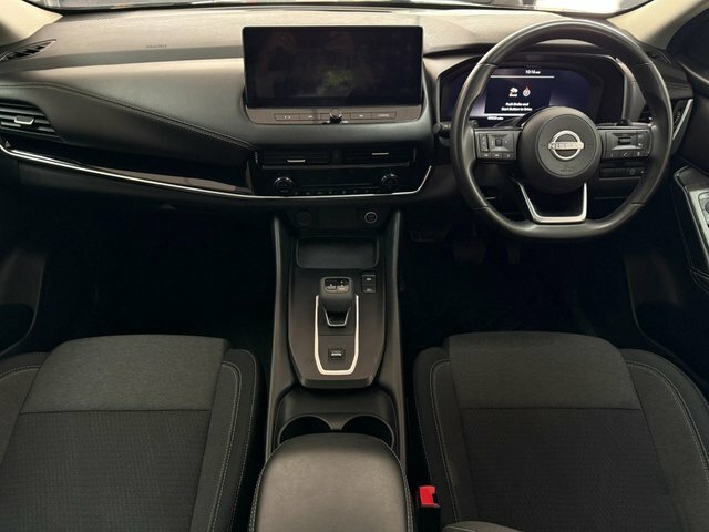 Nissan Qashqai 1.3 Dig-t Mhev N-connecta Suv Hybrid Xt Black #2