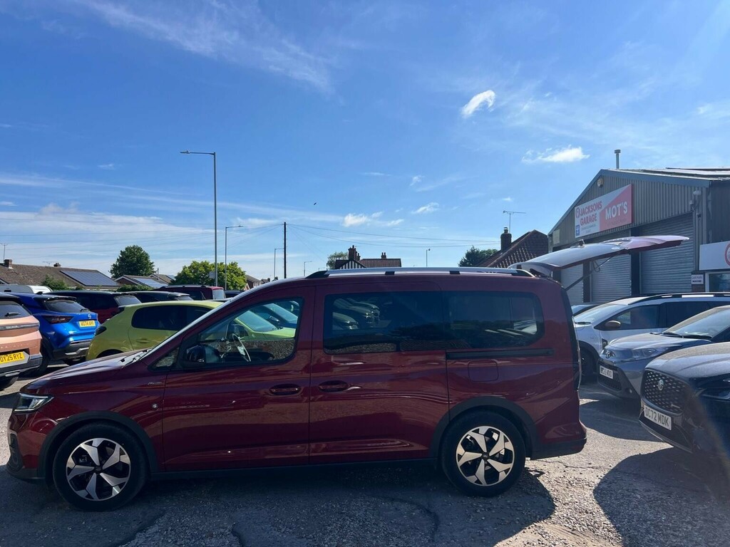 Ford Tourneo Connect 2.0 Ecoblue Active Dct Euro 6 Ss Red #4