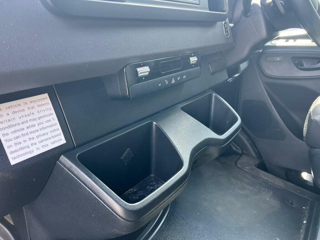 Mercedes-Benz eSprinter 85Kw 55Kwh Progressive Van White #58