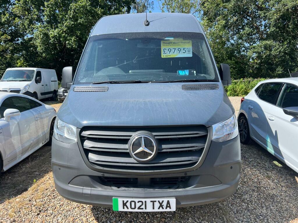 Mercedes-Benz eSprinter 85Kw 55Kwh Progressive Van White #28
