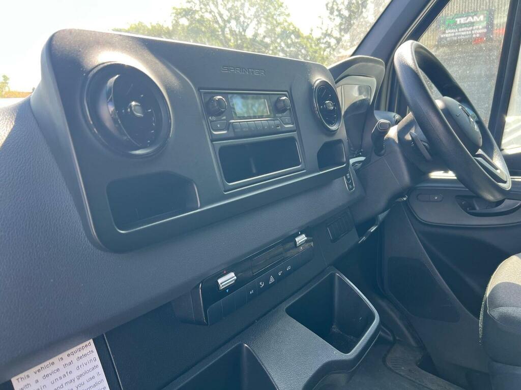 Mercedes-Benz eSprinter 85Kw 55Kwh Progressive Van White #59