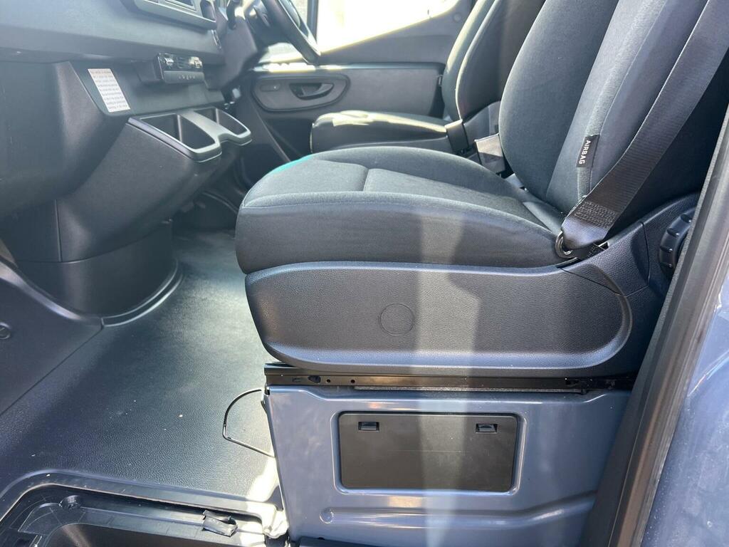 Mercedes-Benz eSprinter 85Kw 55Kwh Progressive Van White #56