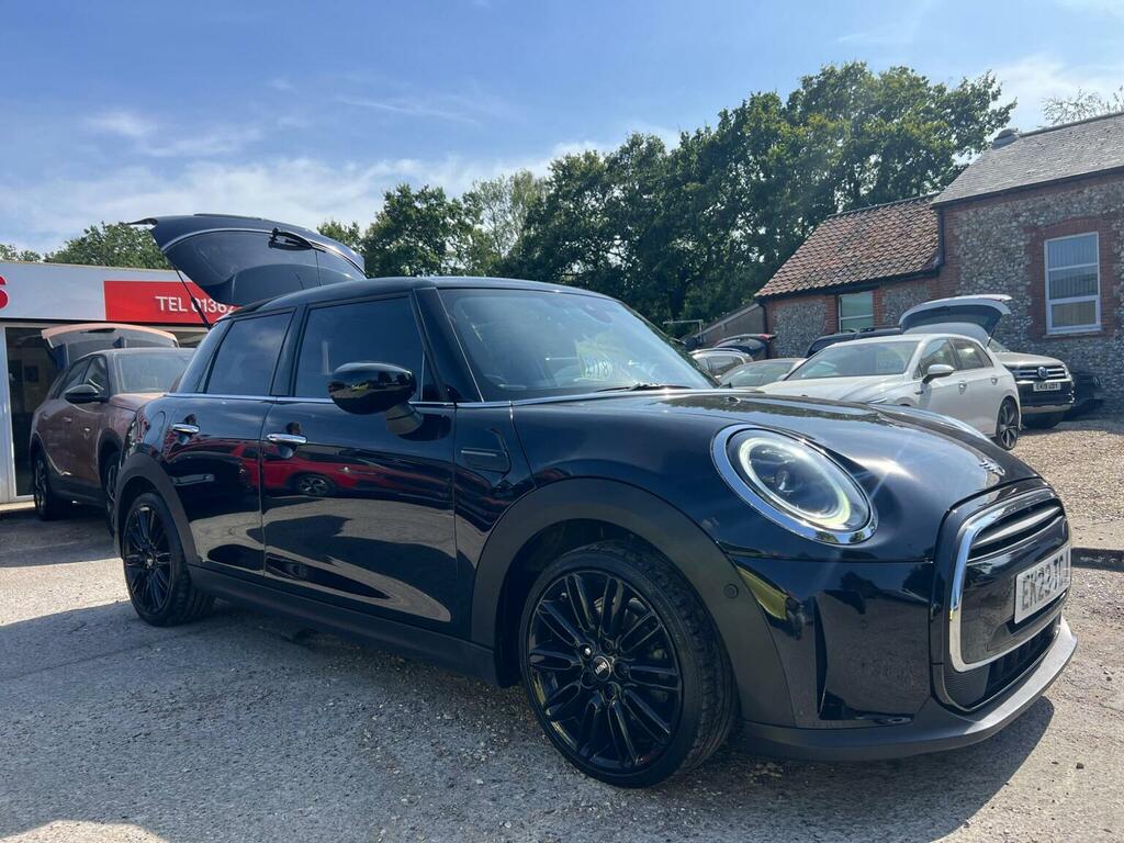 Mini Hatch 1.5 Cooper Exclusive Steptronic Euro 6 Ss Black