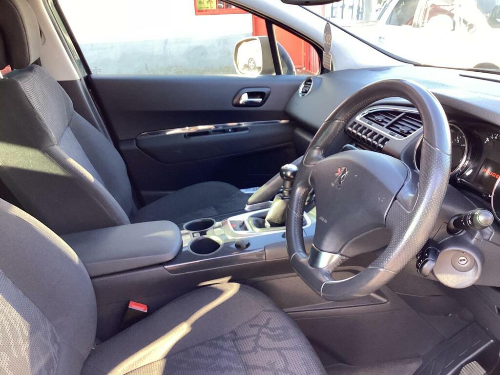 Peugeot 3008 Sport Hdi Red #13