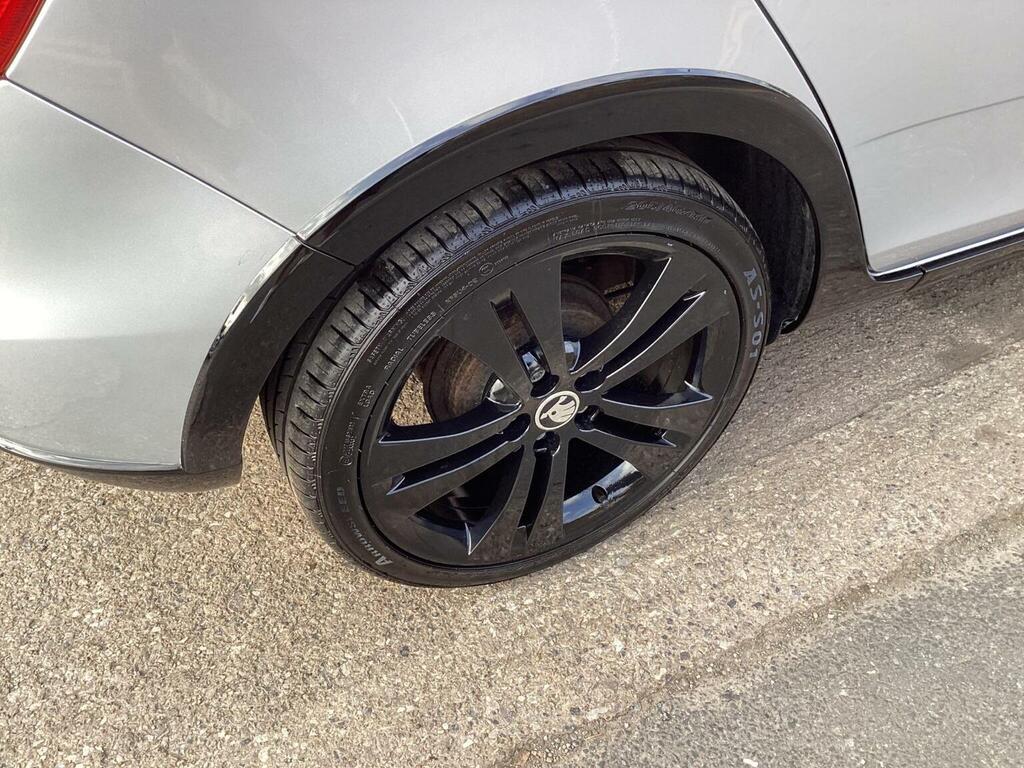 Skoda Fabia Tsi Vrs S2000 Hatchback Green #20