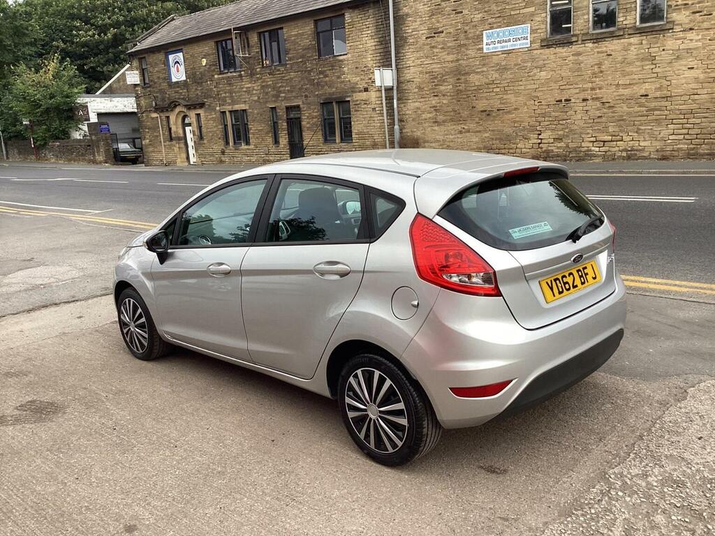 Ford Fiesta 1.25 Edge Silver #4